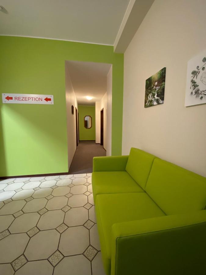 Hotel Schuetz เทรียร์ ภายนอก รูปภาพ